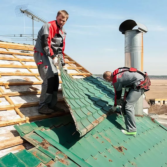 Демонтаж кровли и крыши в Приморске и Ленинградской области